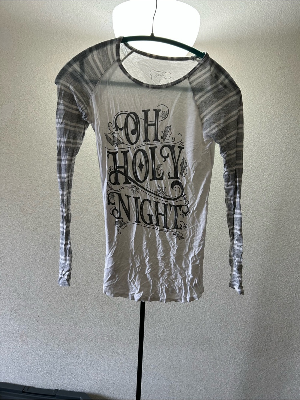 Women’s Gray & White Graphic Raglan Long Sleeve Top - OH HOLY NIGHT